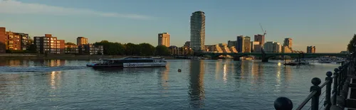Uber boat passing along the River Thames in the evening Jamie Weinbren
Michael Weinbren Image from website: https://www.mw-gallery.photos/